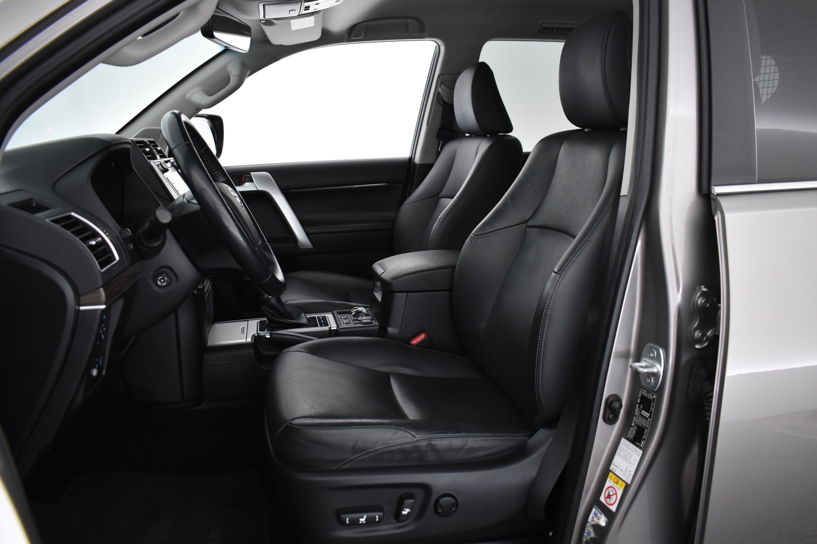 TOYOTA Land Cruiser 2018