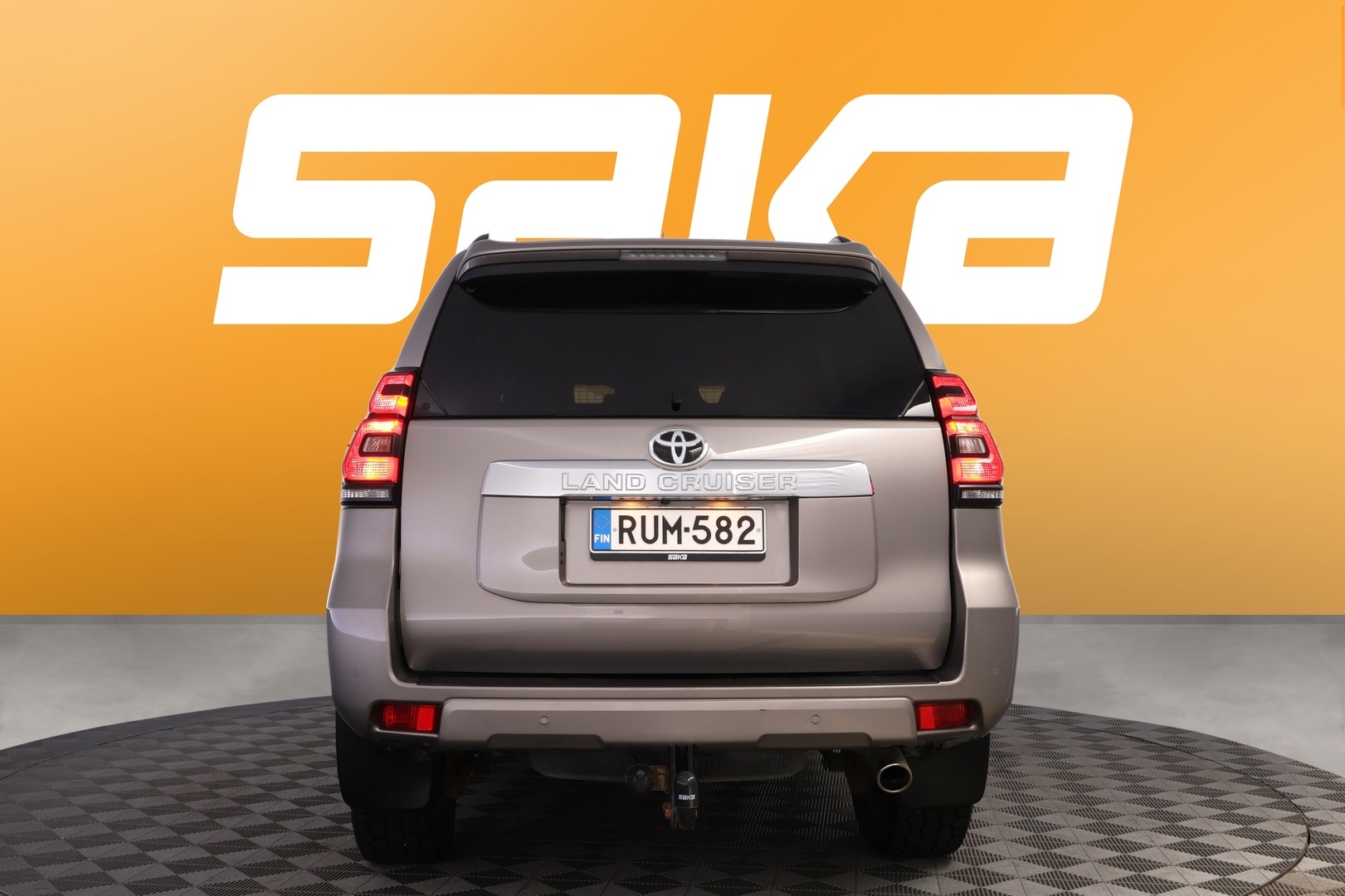 TOYOTA Land Cruiser 2018