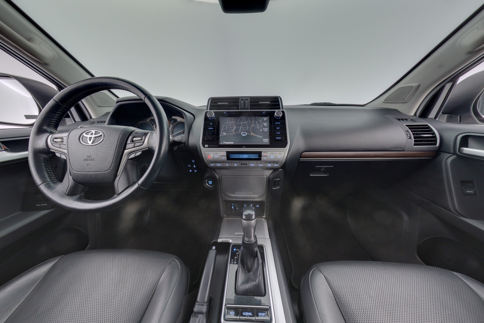 TOYOTA Land Cruiser 2018