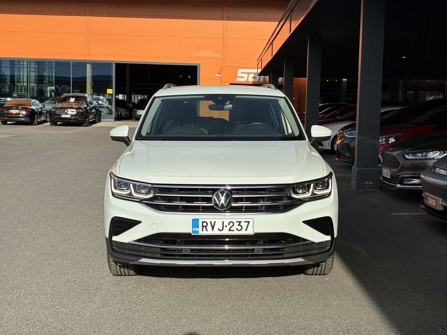 VOLKSWAGEN Tiguan 2023