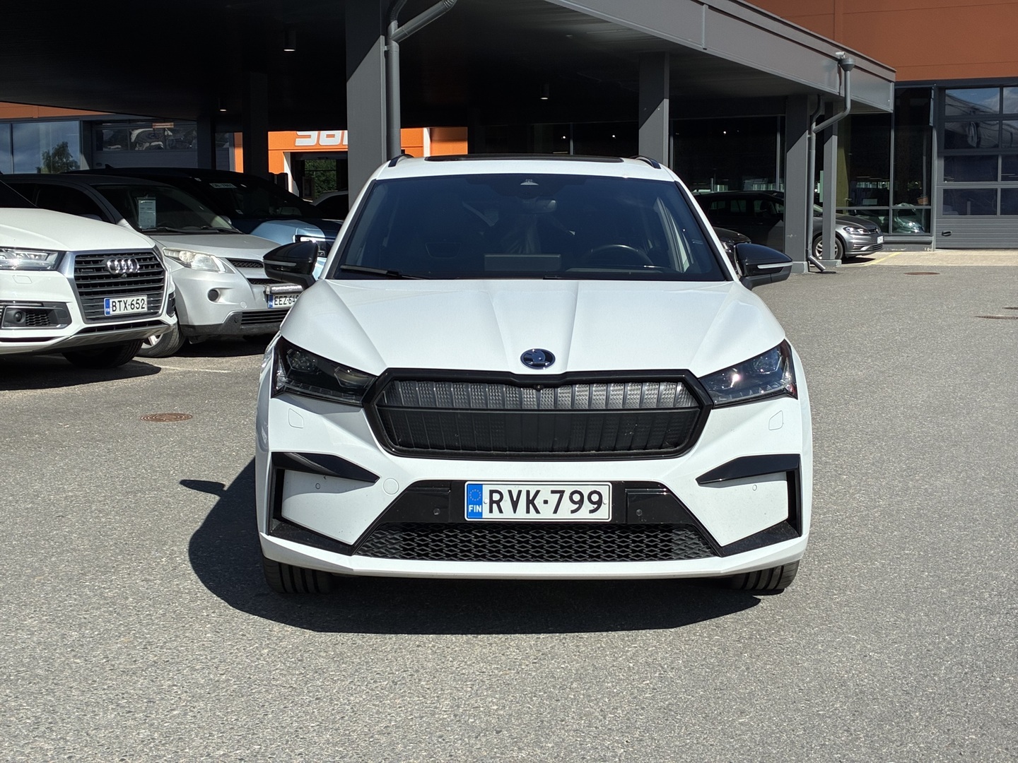 SKODA Enyaq 2023