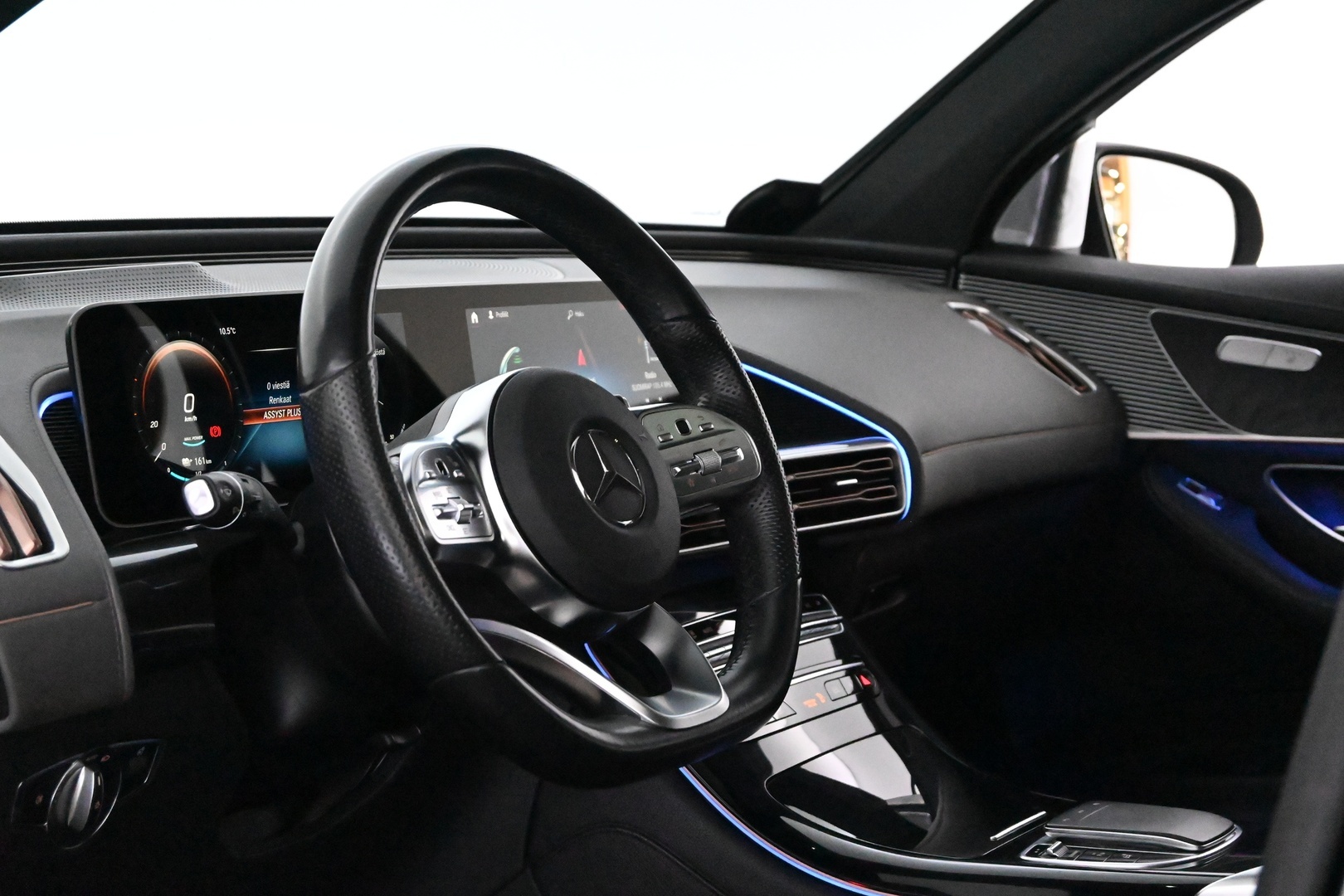 MERCEDES-BENZ EQC 2021