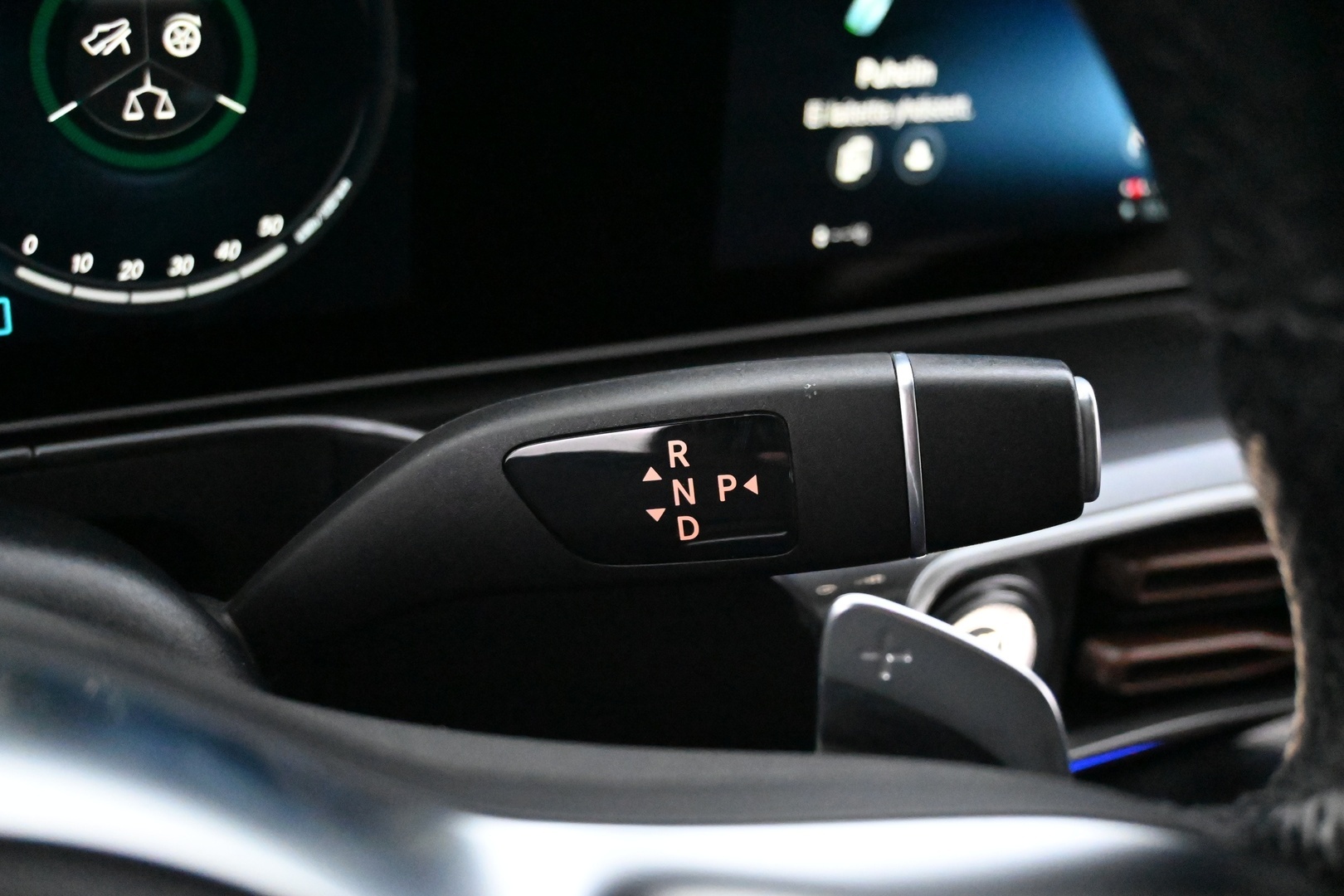 MERCEDES-BENZ EQC 2021