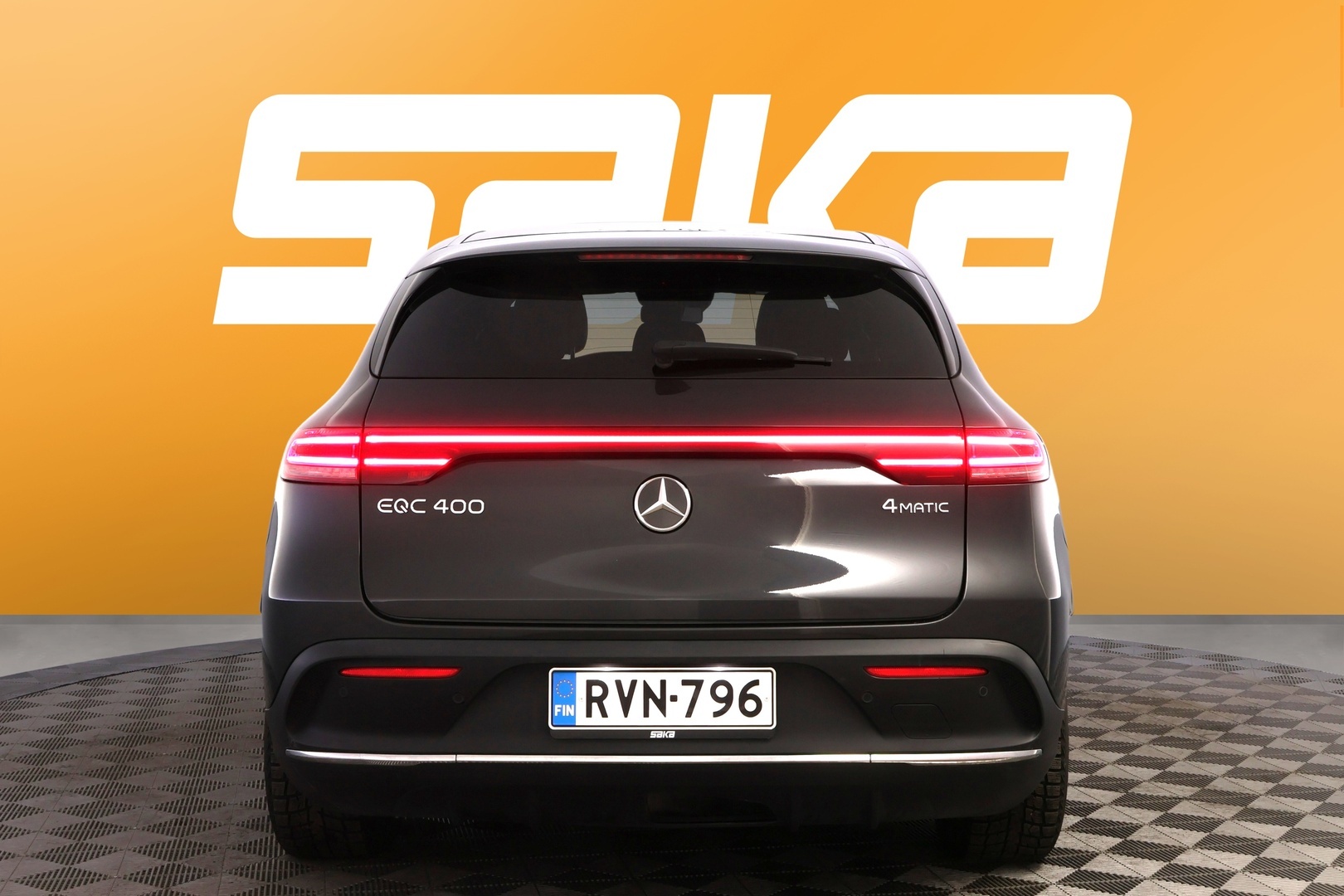 MERCEDES-BENZ EQC 2021