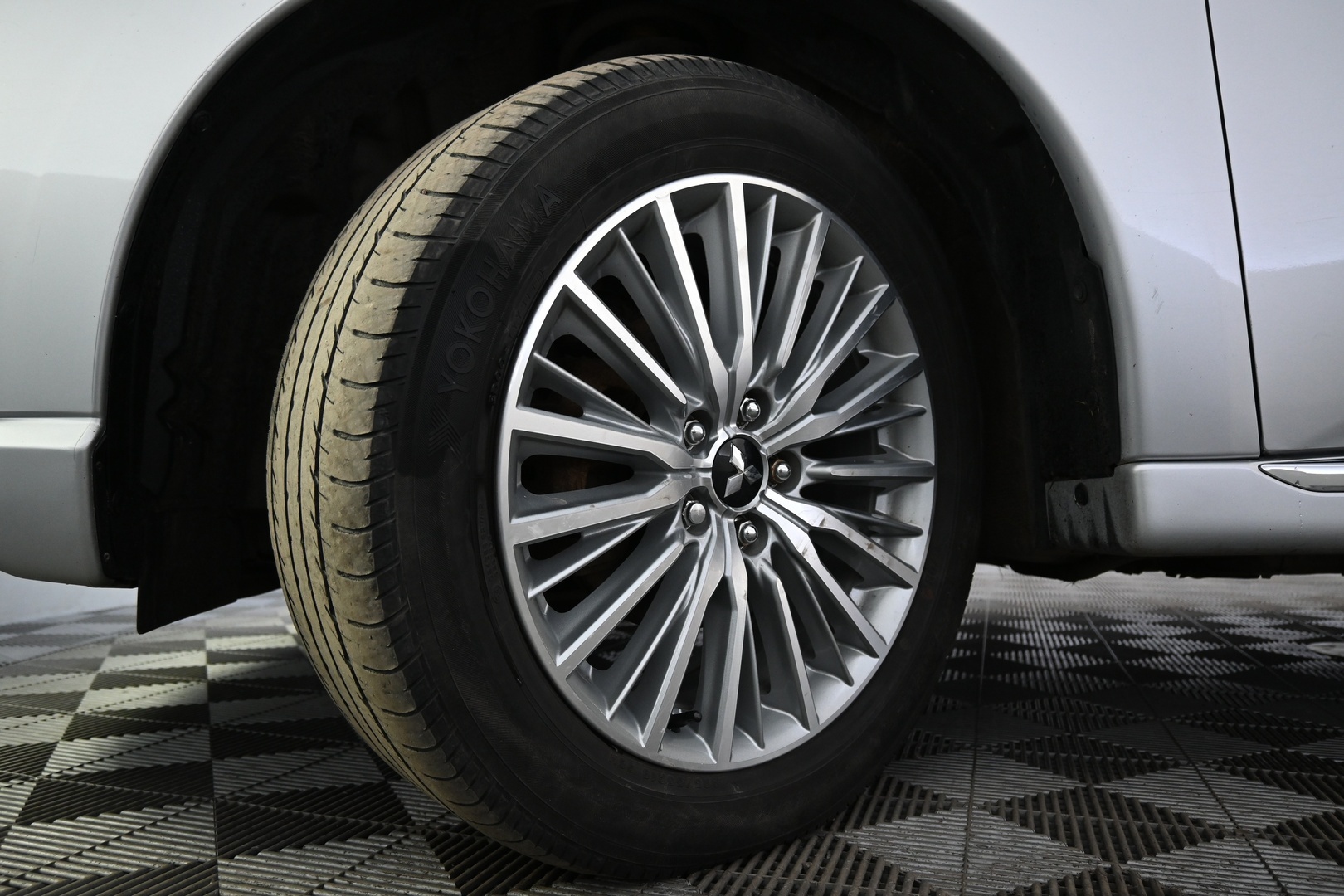 MITSUBISHI Outlander 2018