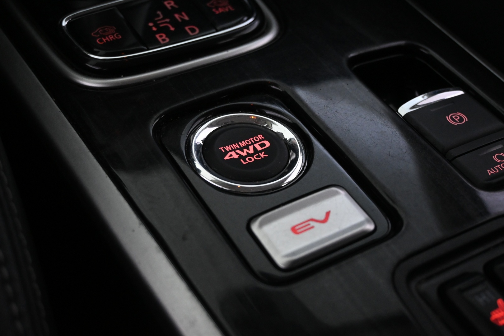 MITSUBISHI Outlander 2018