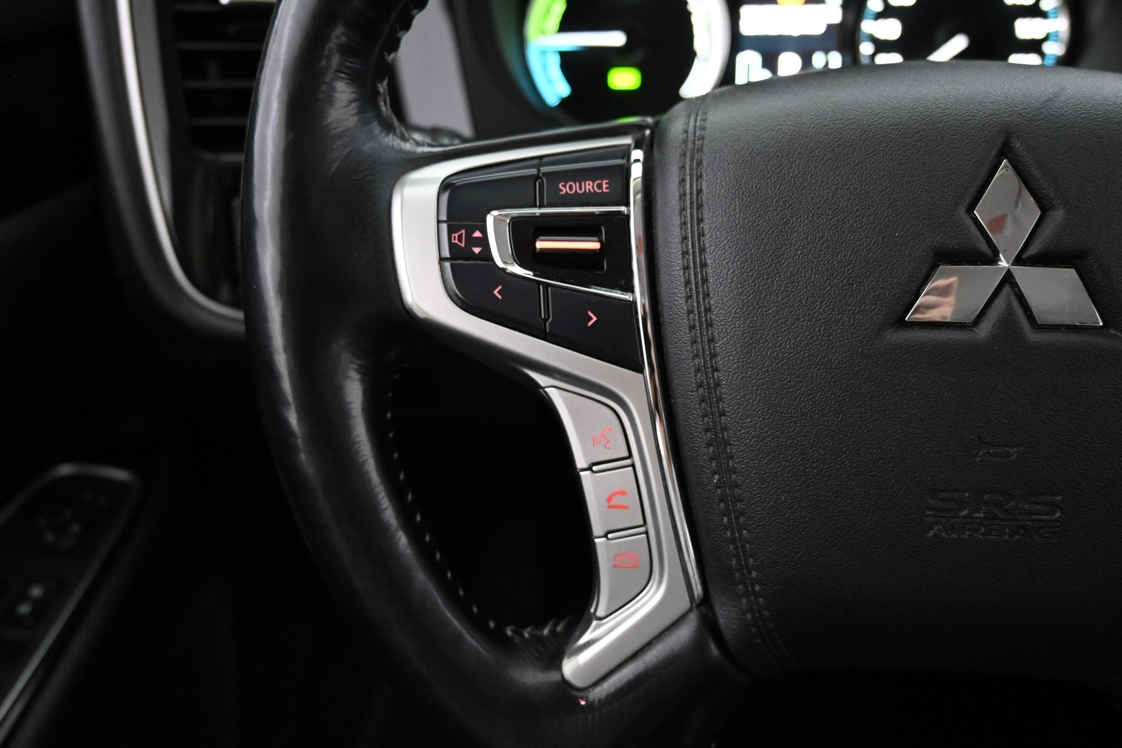 MITSUBISHI Outlander 2018