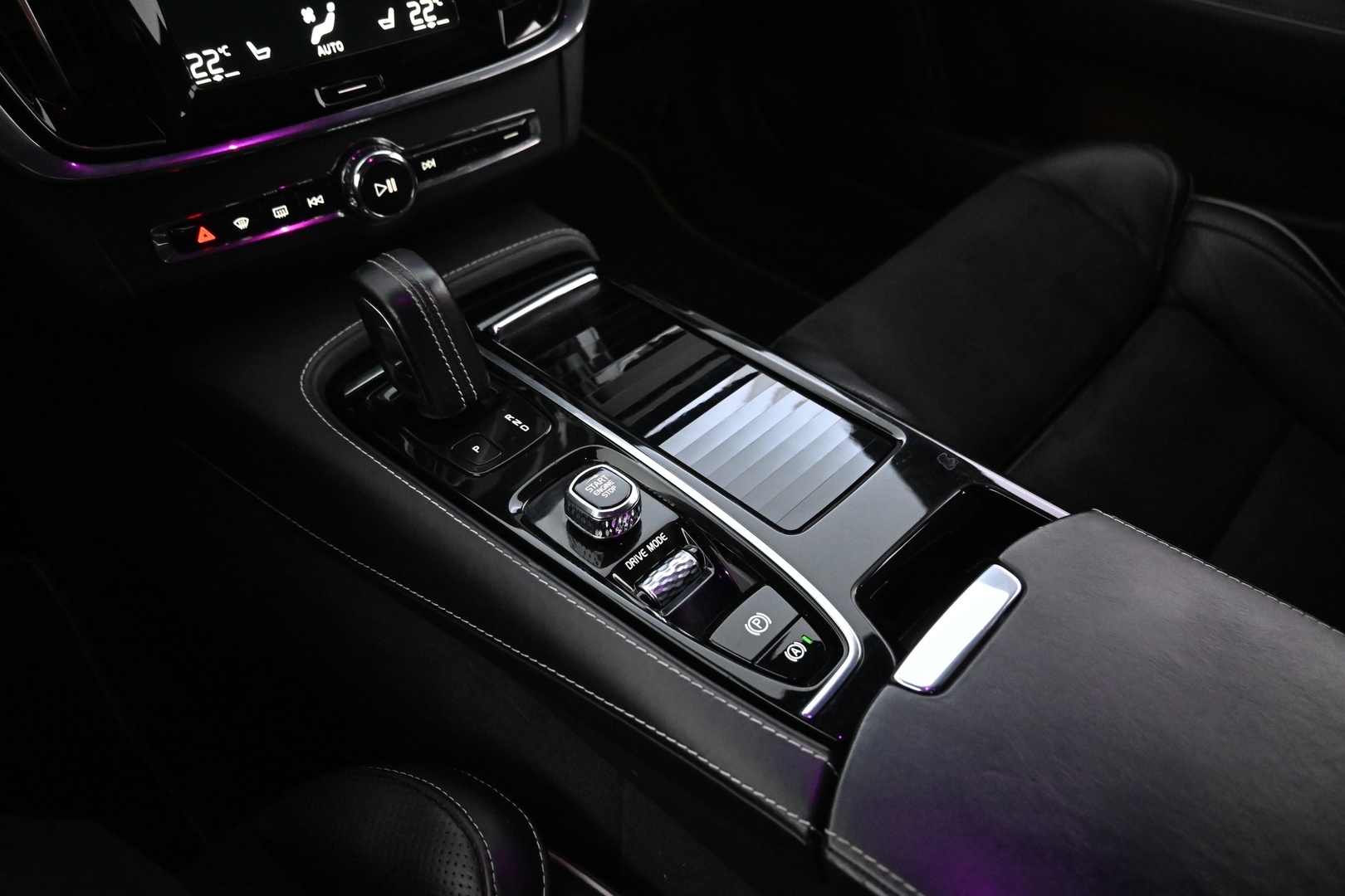 VOLVO V90 2020