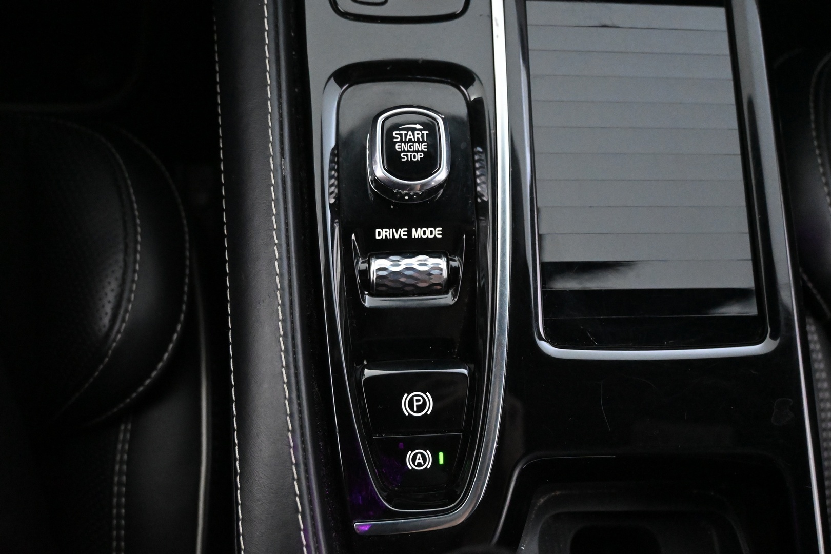 VOLVO V90 2020