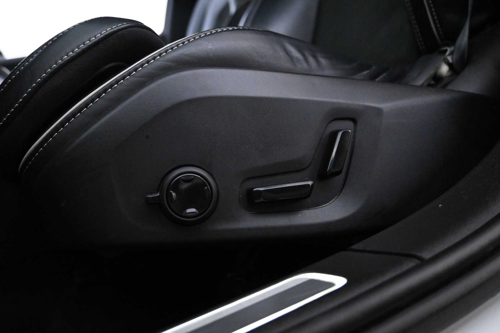 VOLVO V90 2020