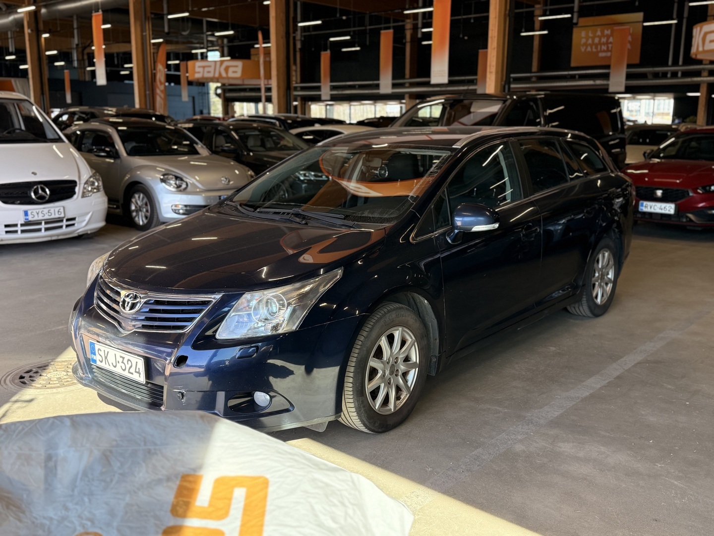 TOYOTA Avensis 2010