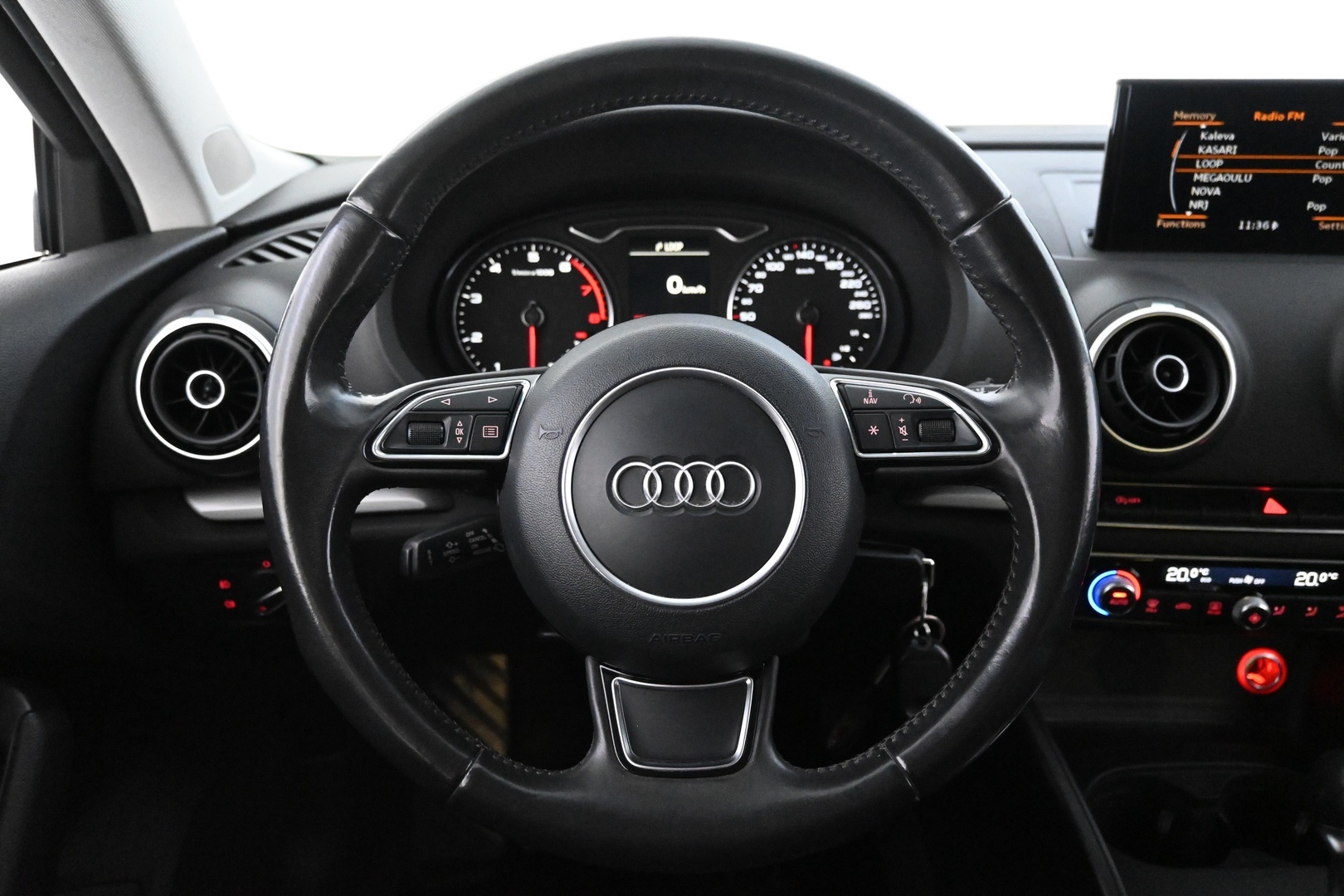 AUDI A3 2015