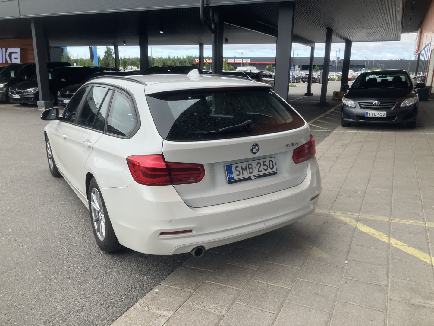 BMW 318 2017