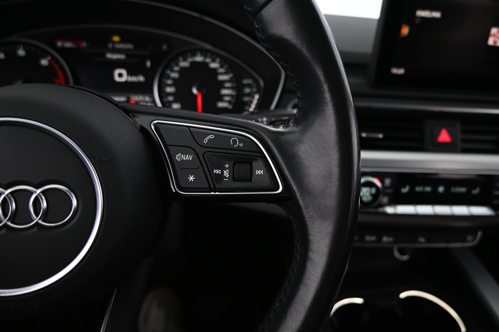 AUDI A4 2018