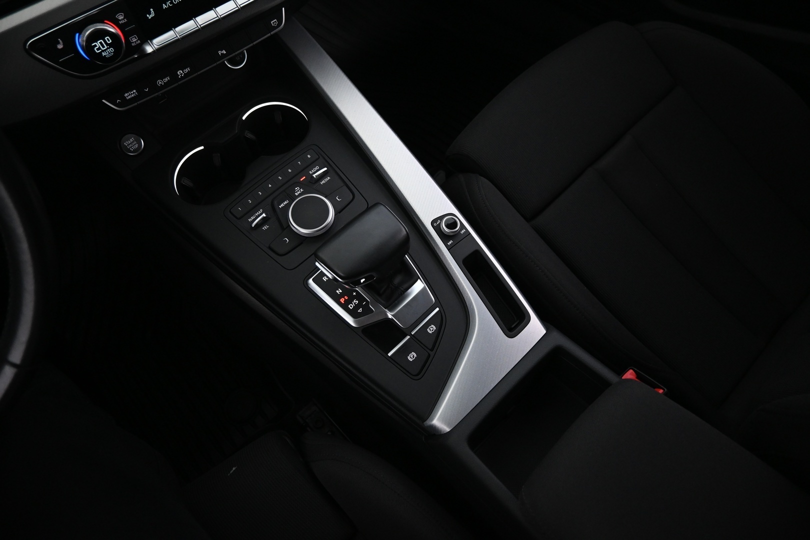 AUDI A4 2018