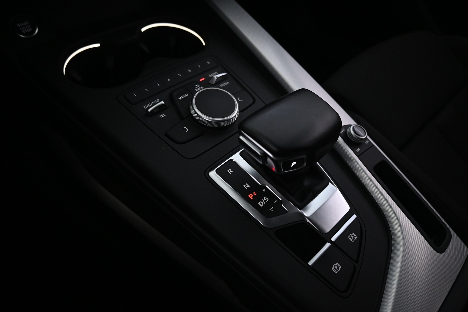 AUDI A4 2018