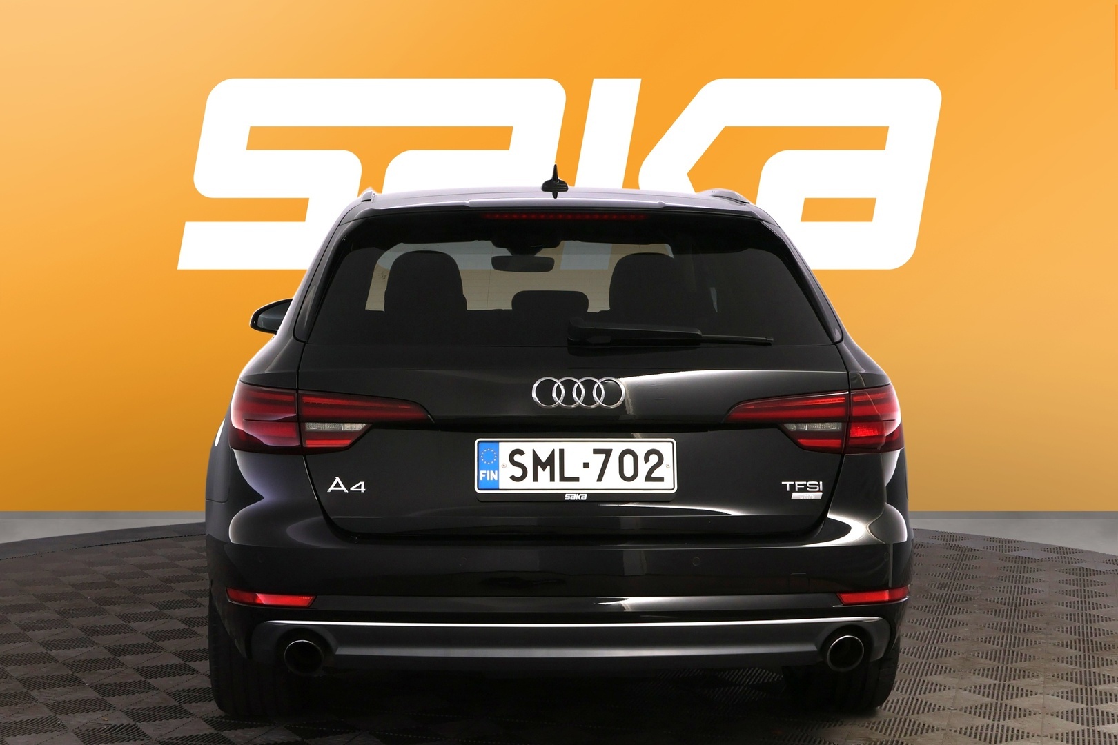 AUDI A4 2018