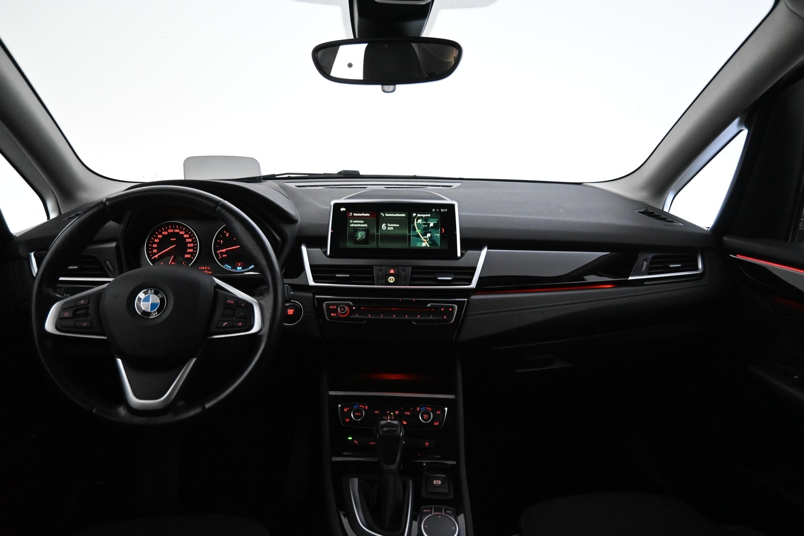 BMW 225 2017