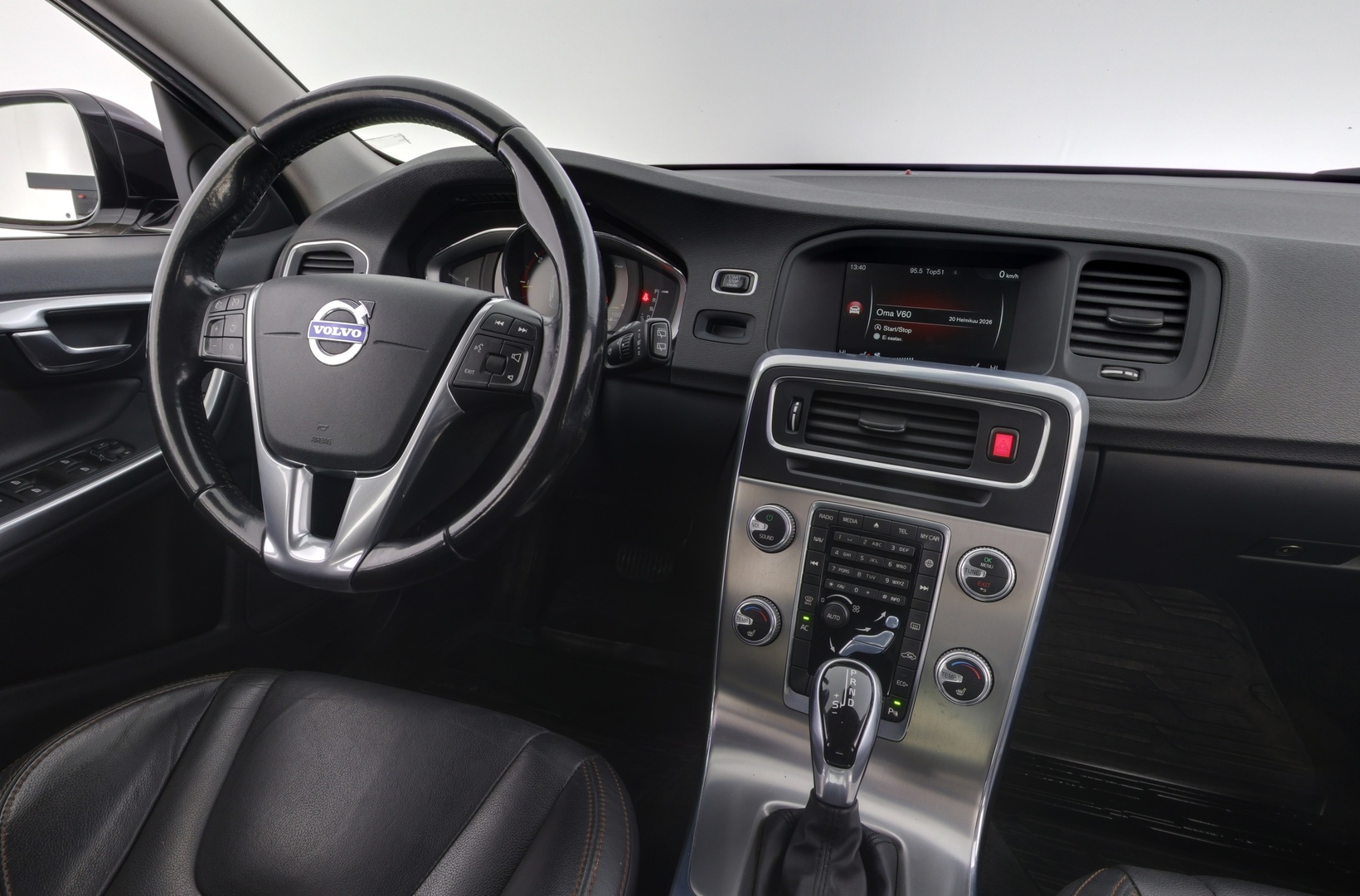 VOLVO V60 Cross Country 2015