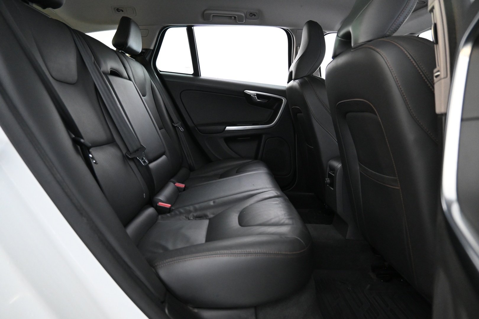 VOLVO V60 Cross Country 2015