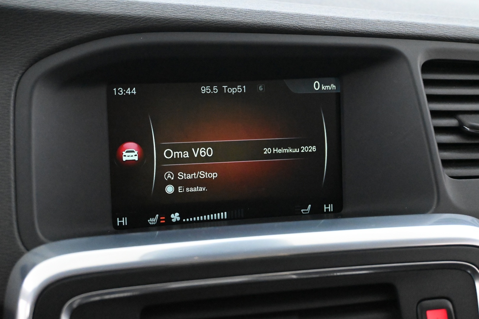 VOLVO V60 Cross Country 2015