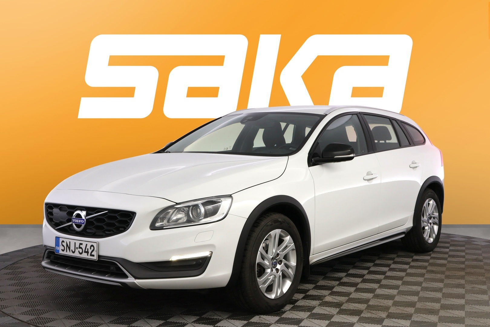 VOLVO V60 Cross Country 2015