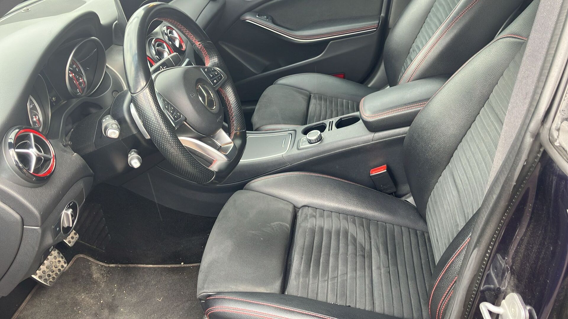 MERCEDES-BENZ CLA 2016