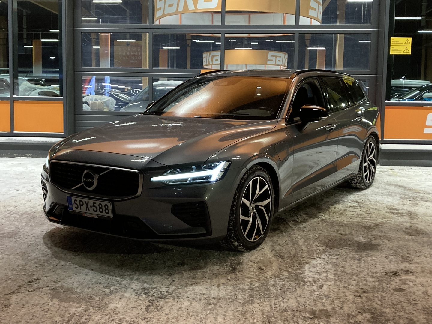 VOLVO V60 2020