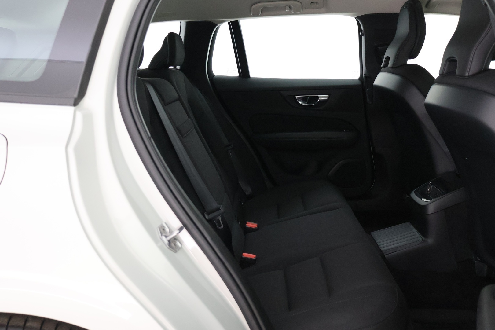 VOLVO V60 2020