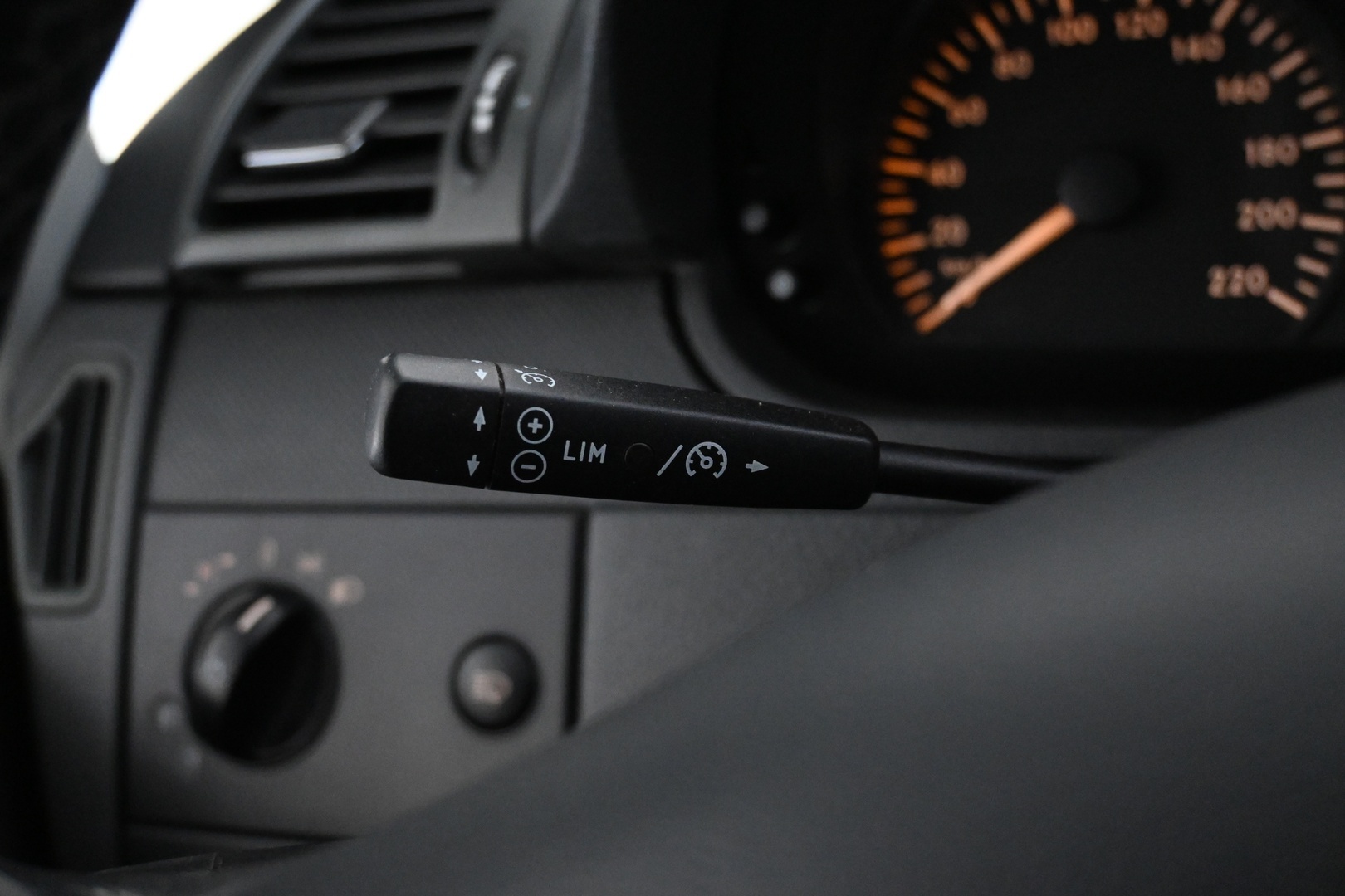 MERCEDES-BENZ Vito 2012