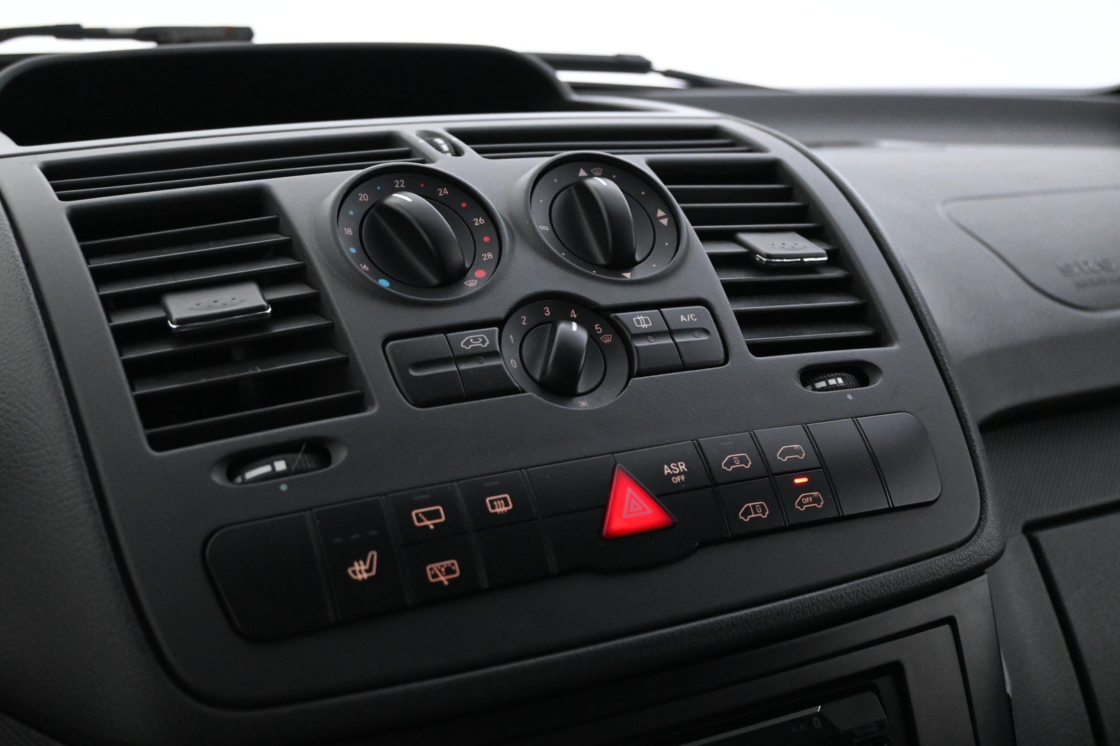 MERCEDES-BENZ Vito 2012