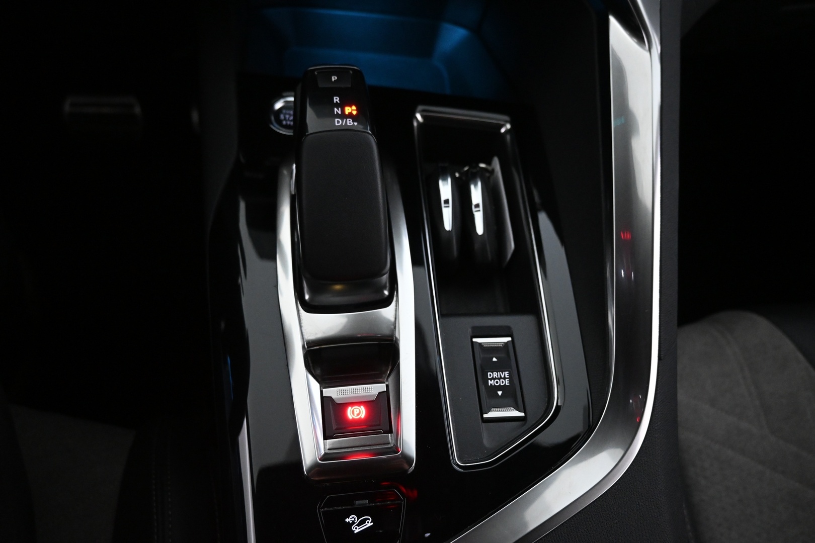 PEUGEOT 3008 2021