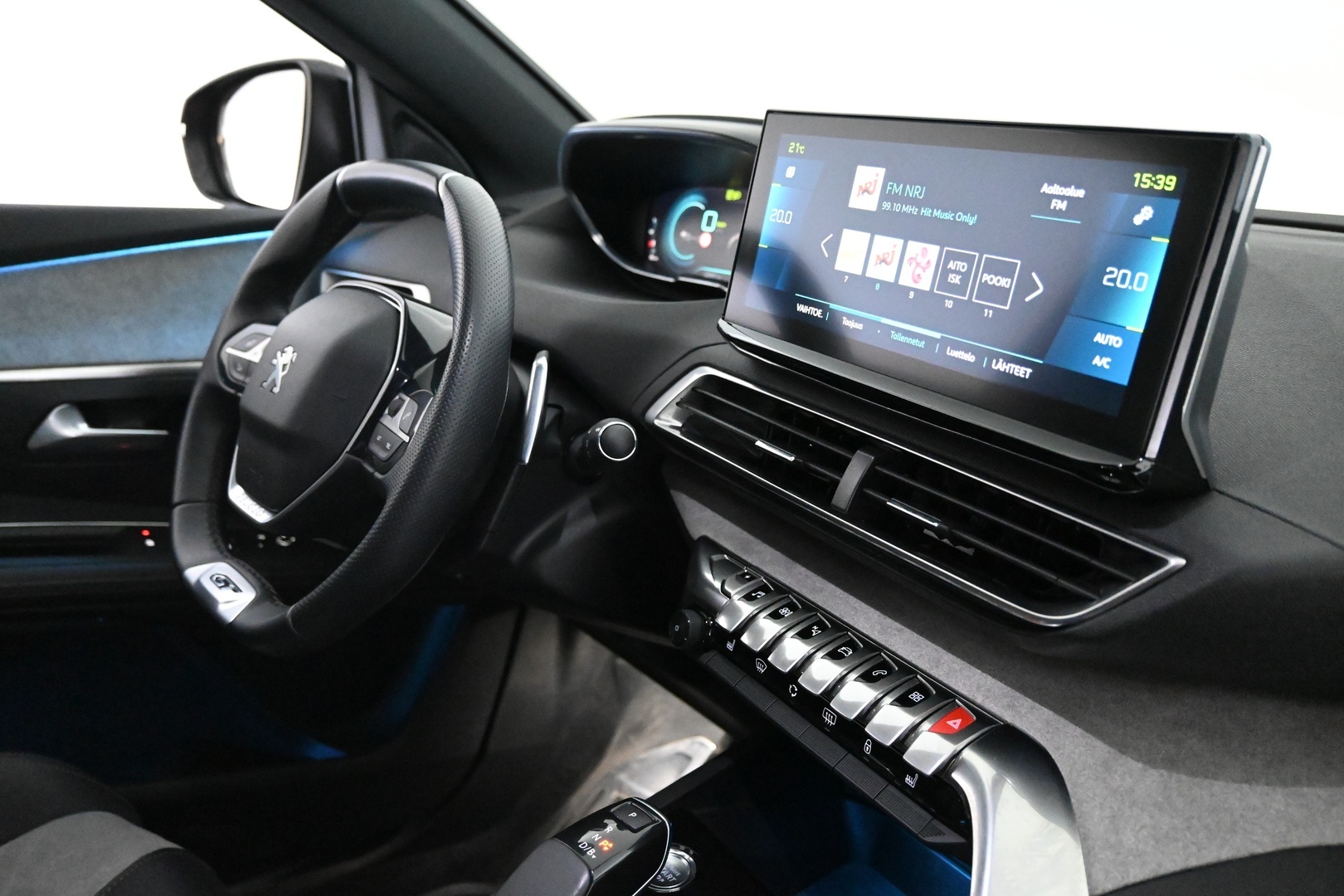 PEUGEOT 3008 2021