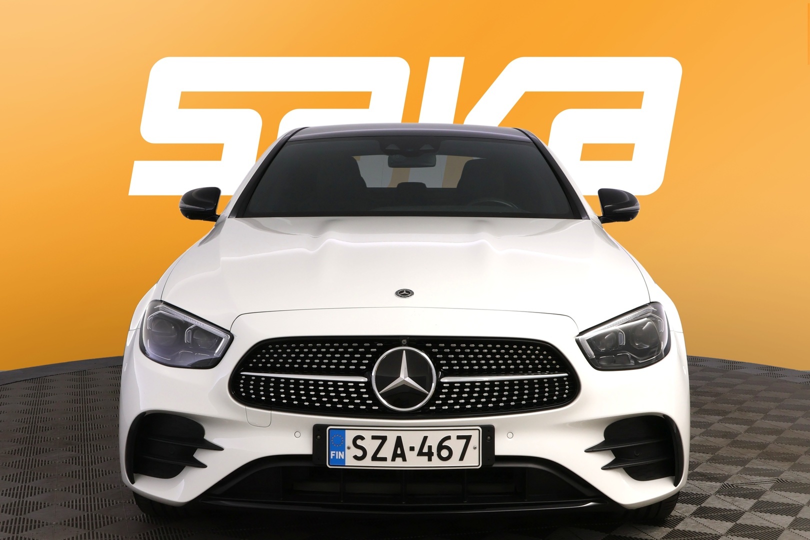 MERCEDES-BENZ E 2021