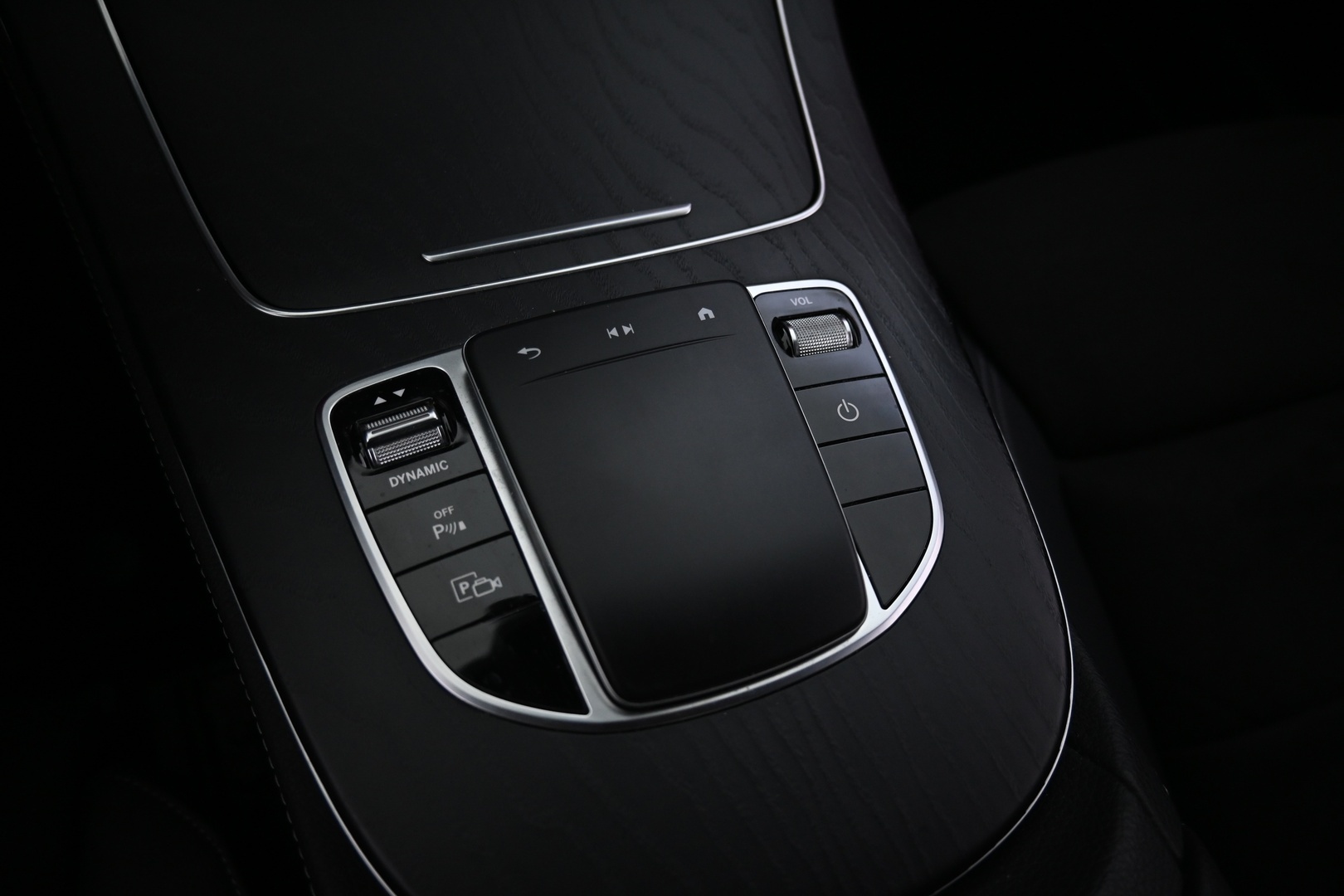 MERCEDES-BENZ E 2021