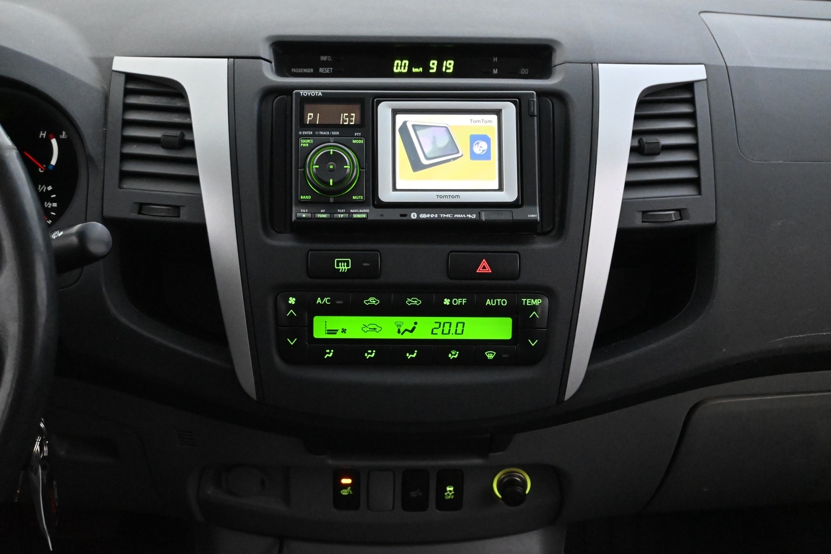 TOYOTA Hilux 2011