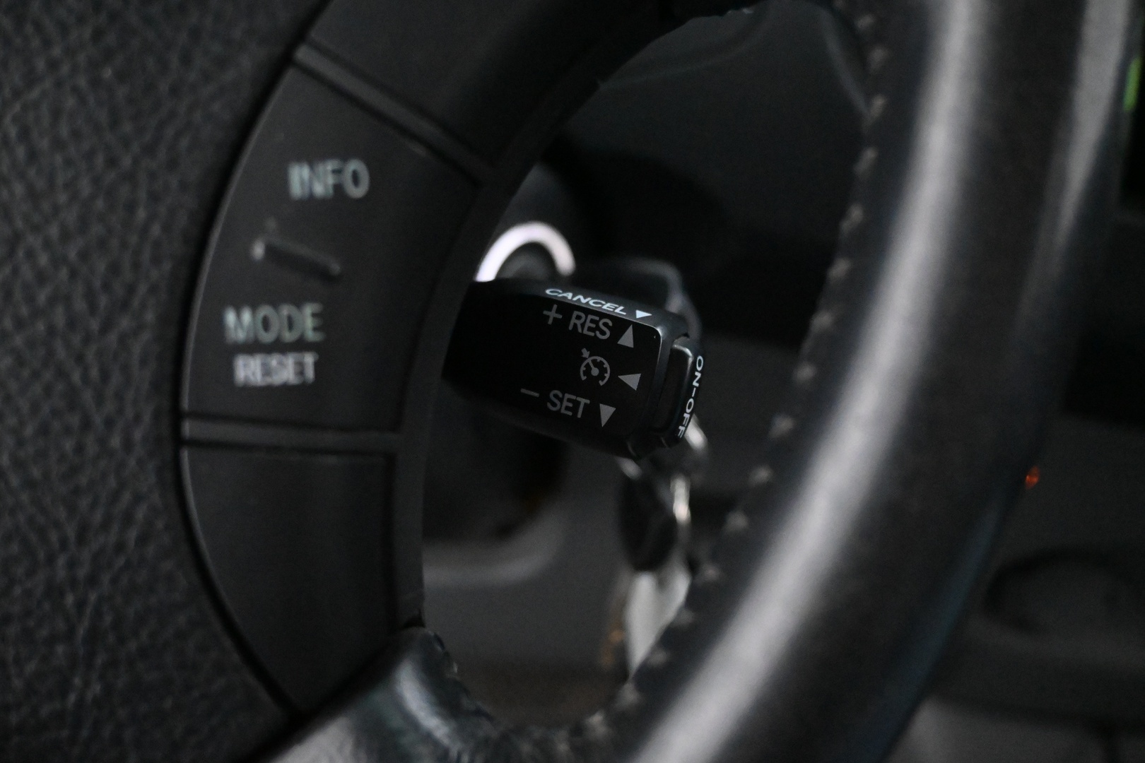 TOYOTA Hilux 2011