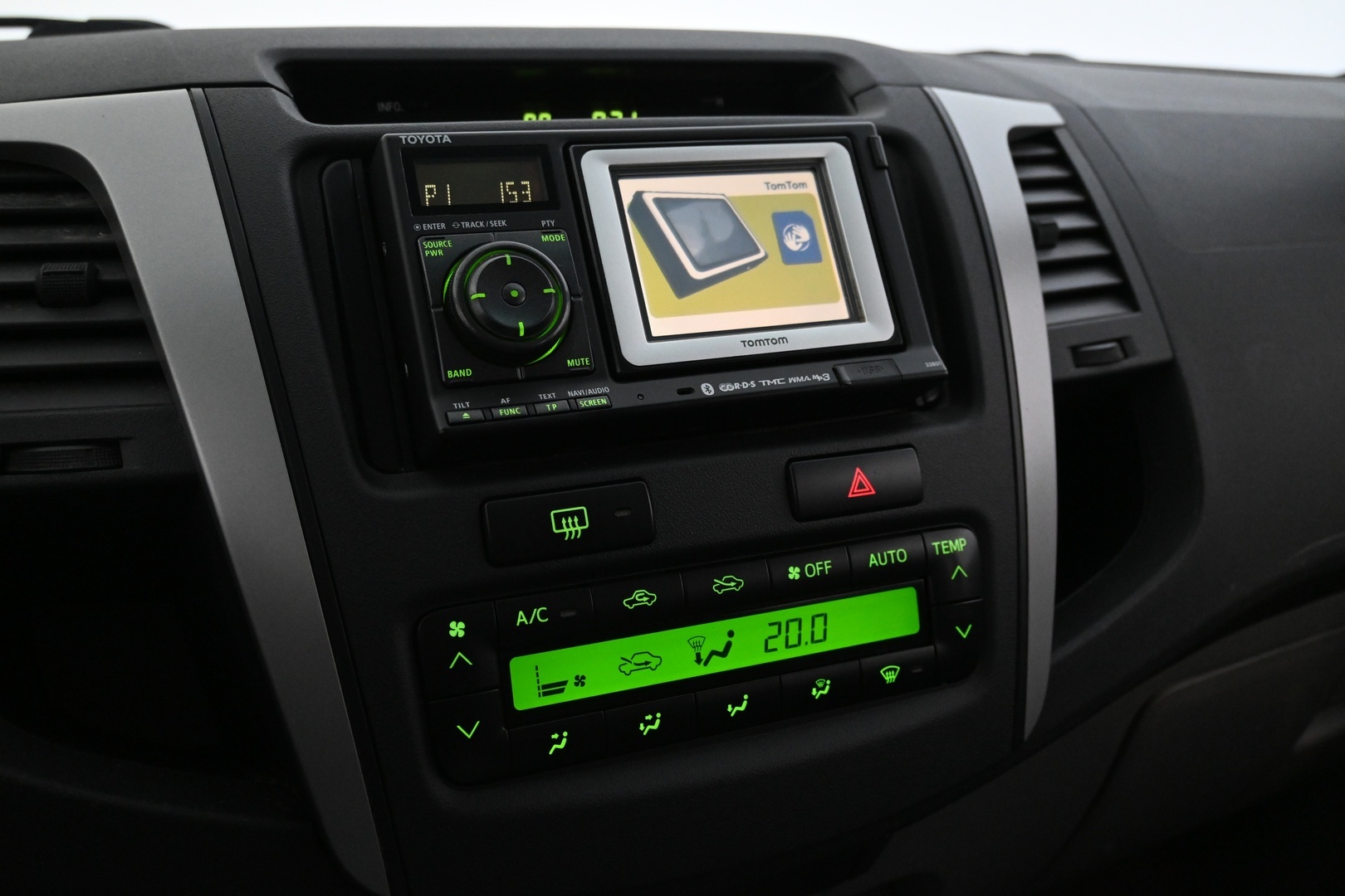TOYOTA Hilux 2011