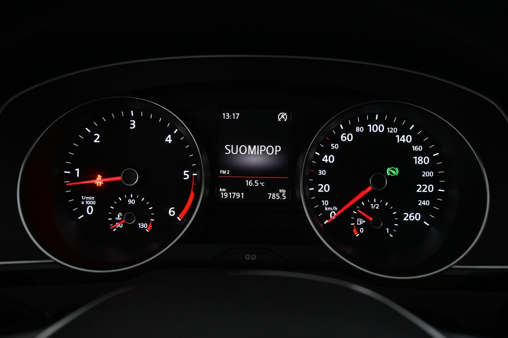 VOLKSWAGEN Passat 2016