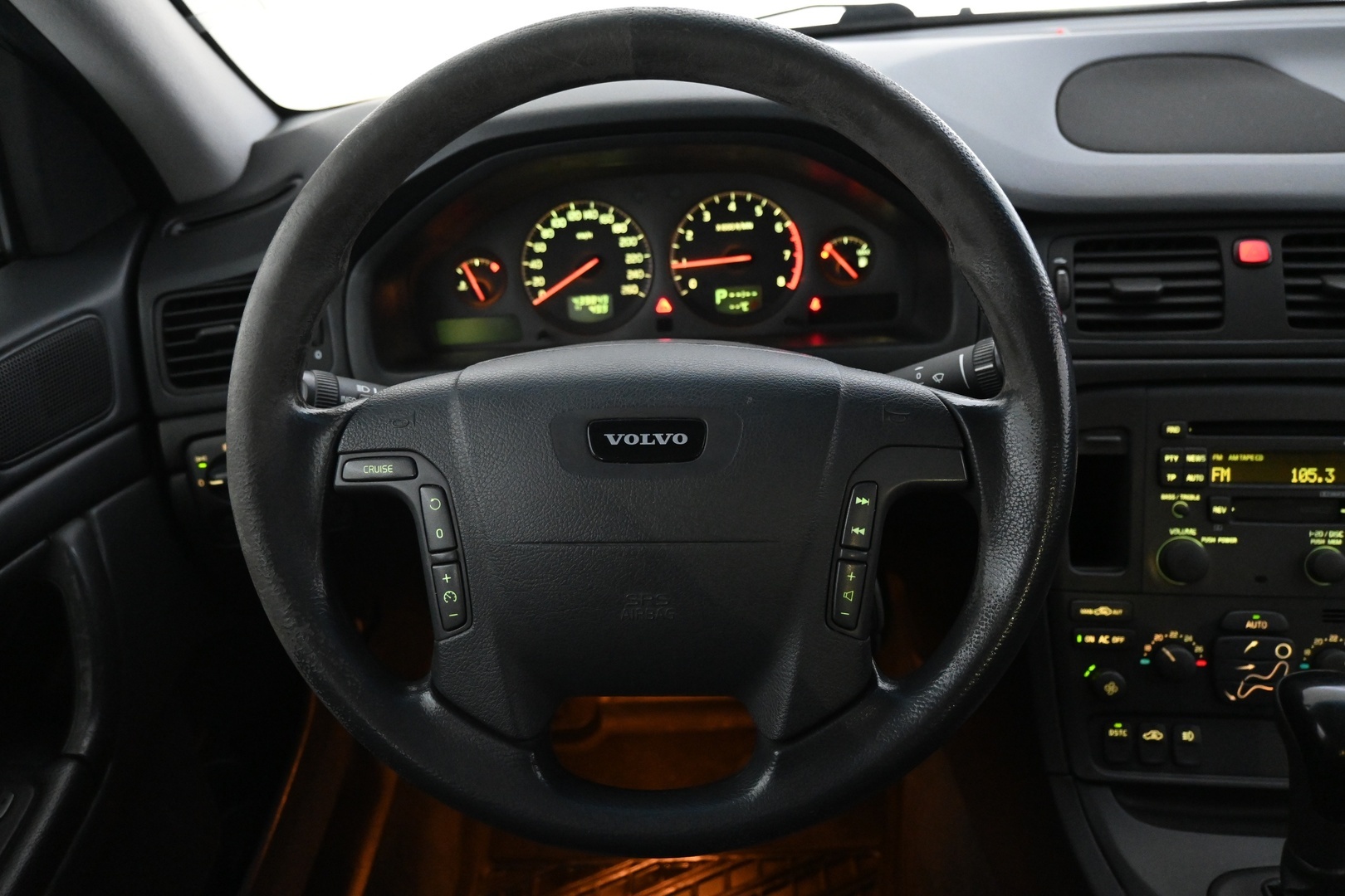 VOLVO S80 2002