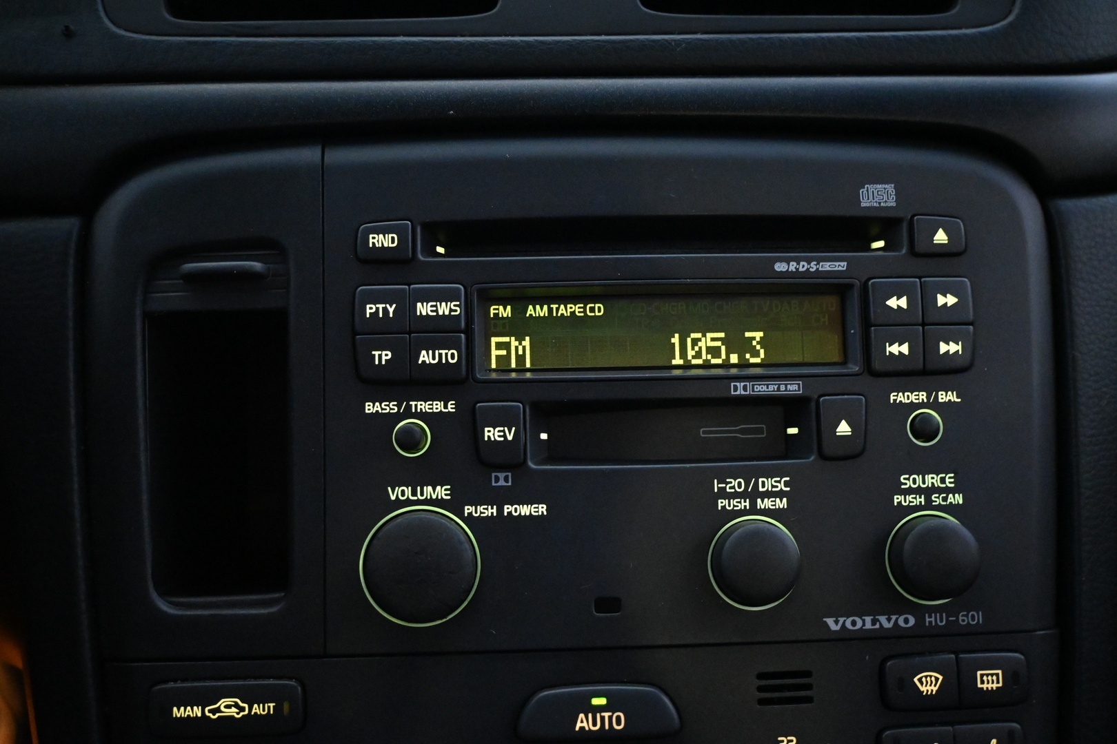 VOLVO S80 2002