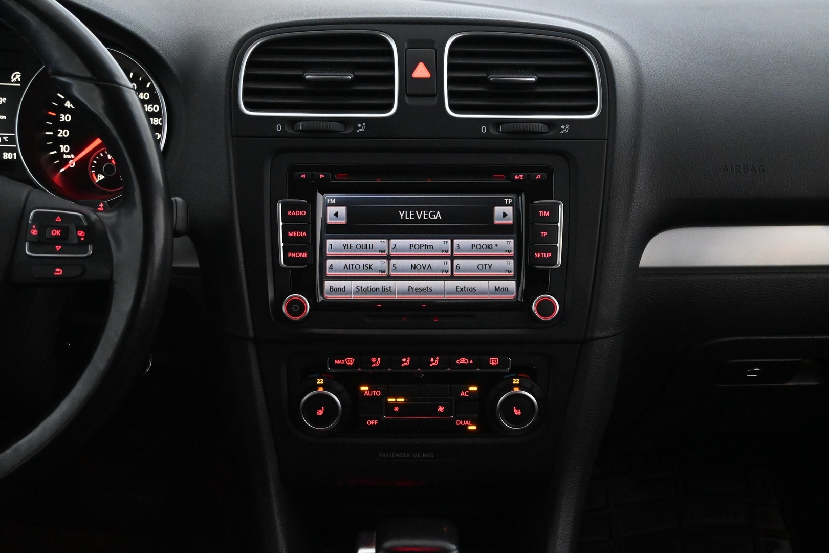 VOLKSWAGEN Golf 2010