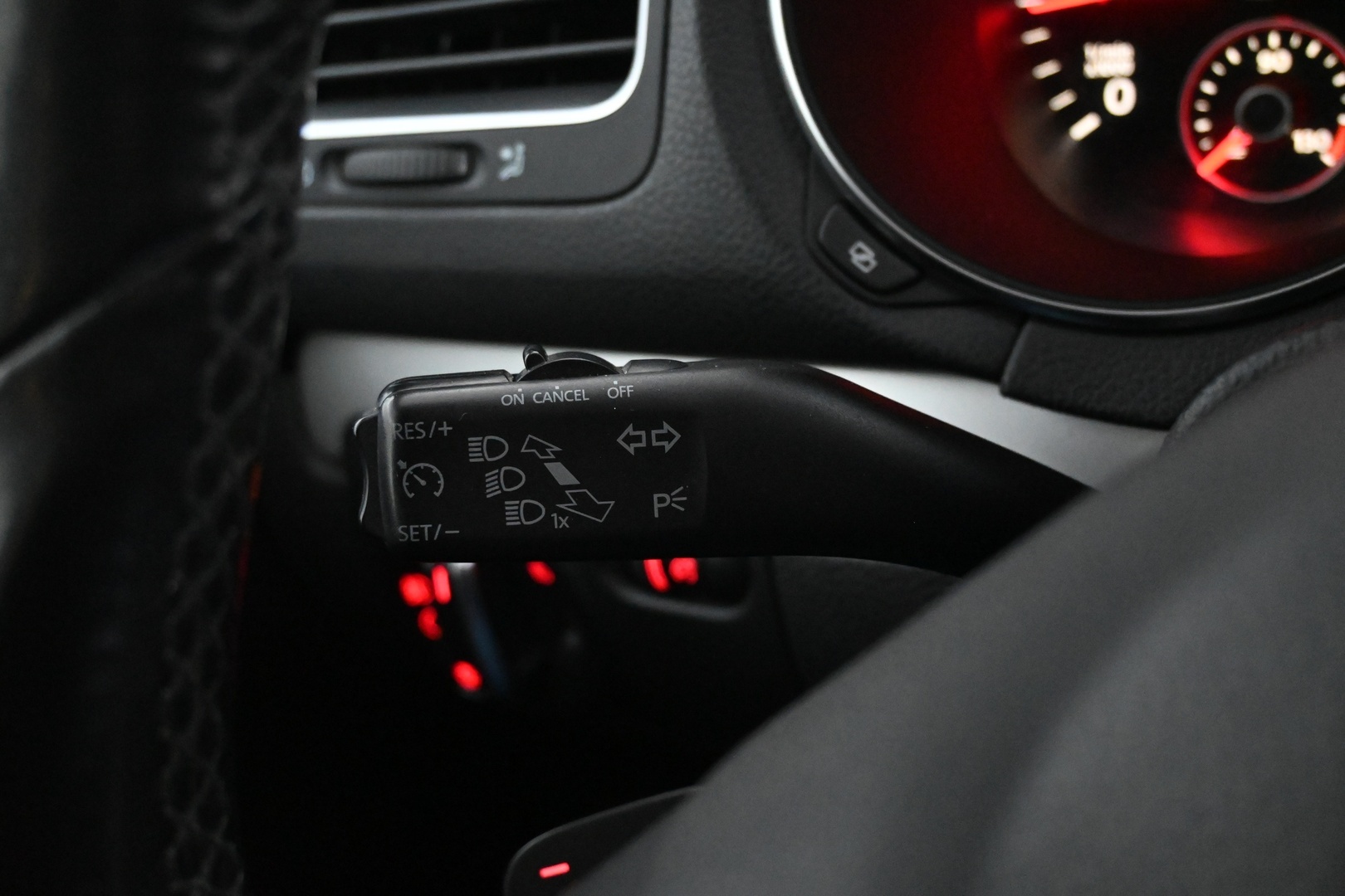 VOLKSWAGEN Golf 2010