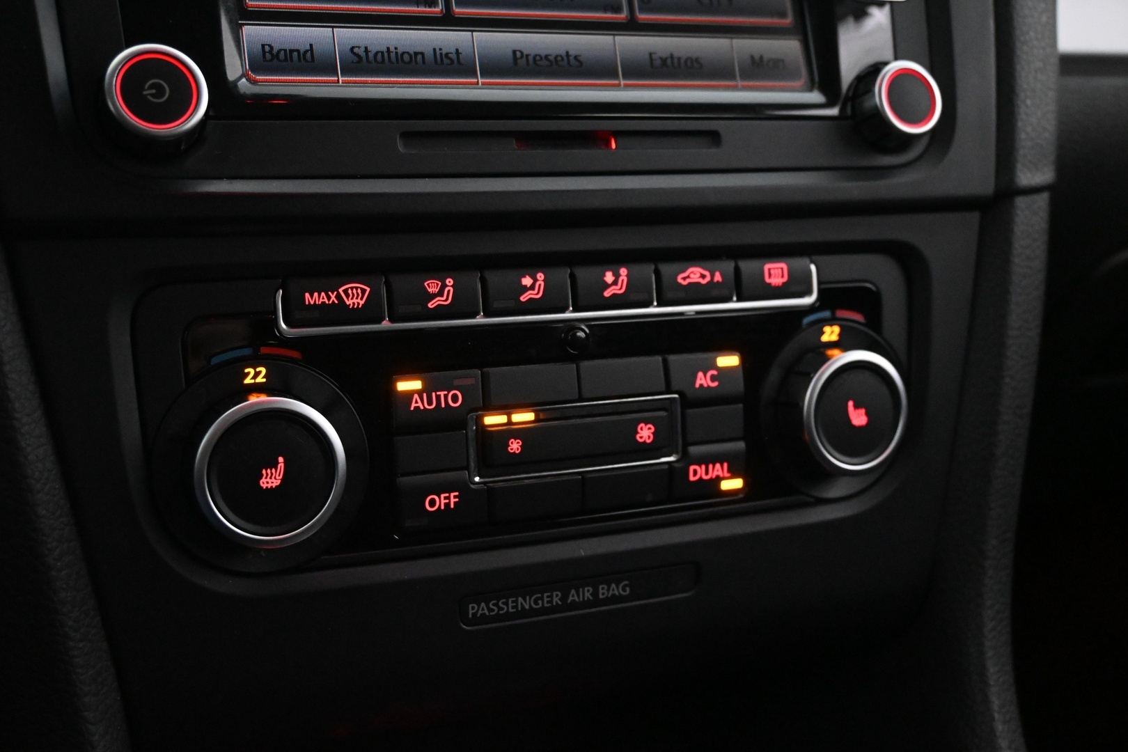 VOLKSWAGEN Golf 2010