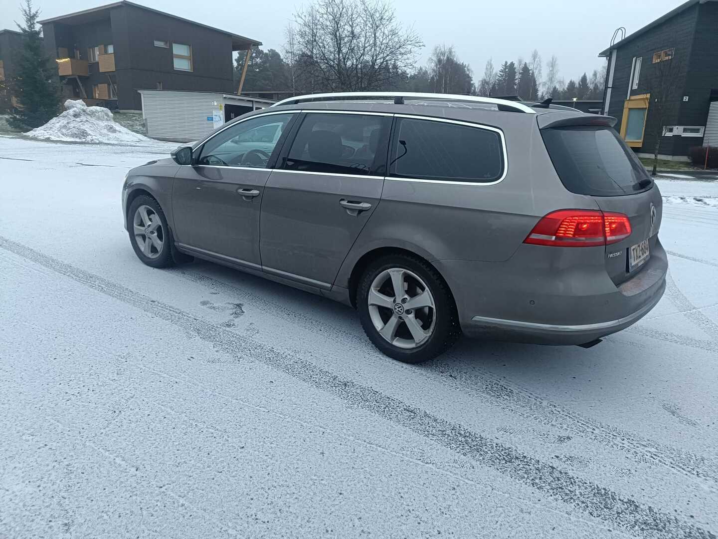 VOLKSWAGEN Passat 2012