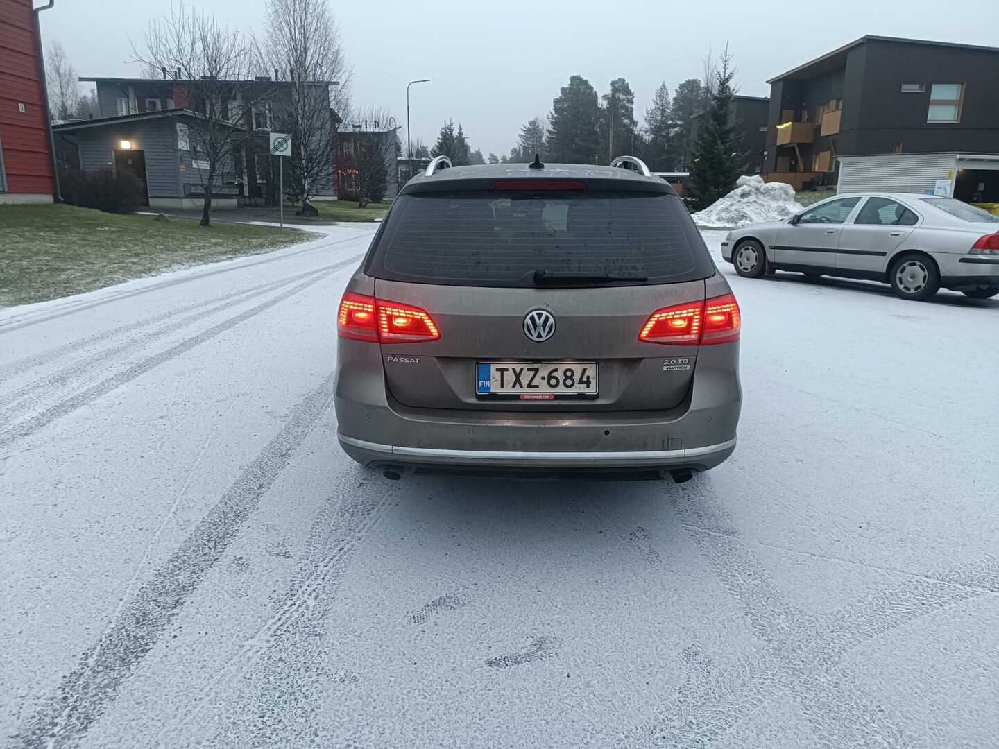 VOLKSWAGEN Passat 2012