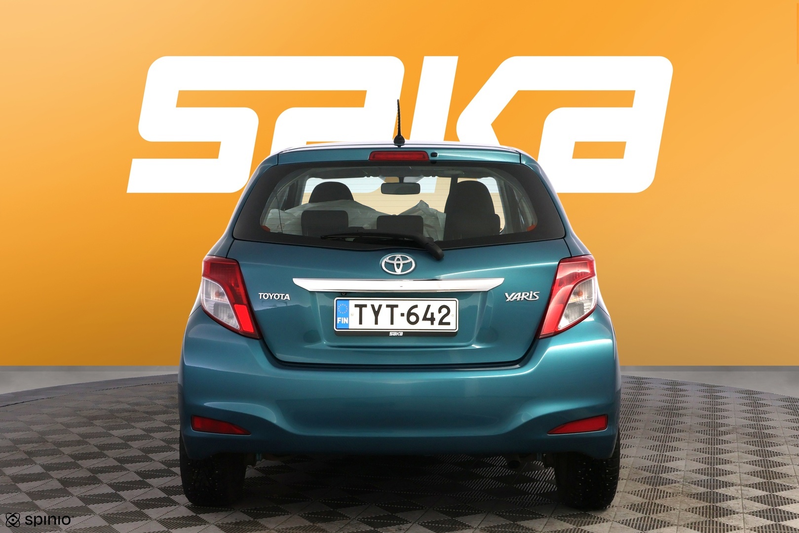 TOYOTA Yaris 2012