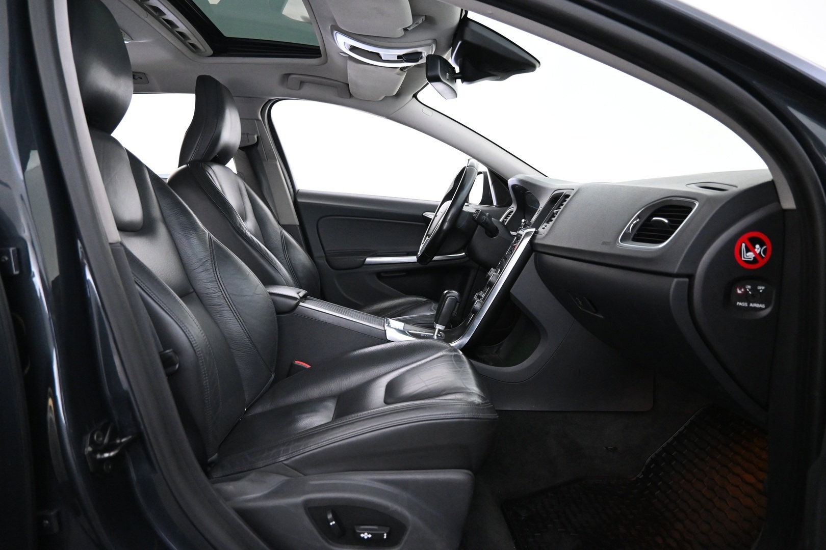 VOLVO V60 2011