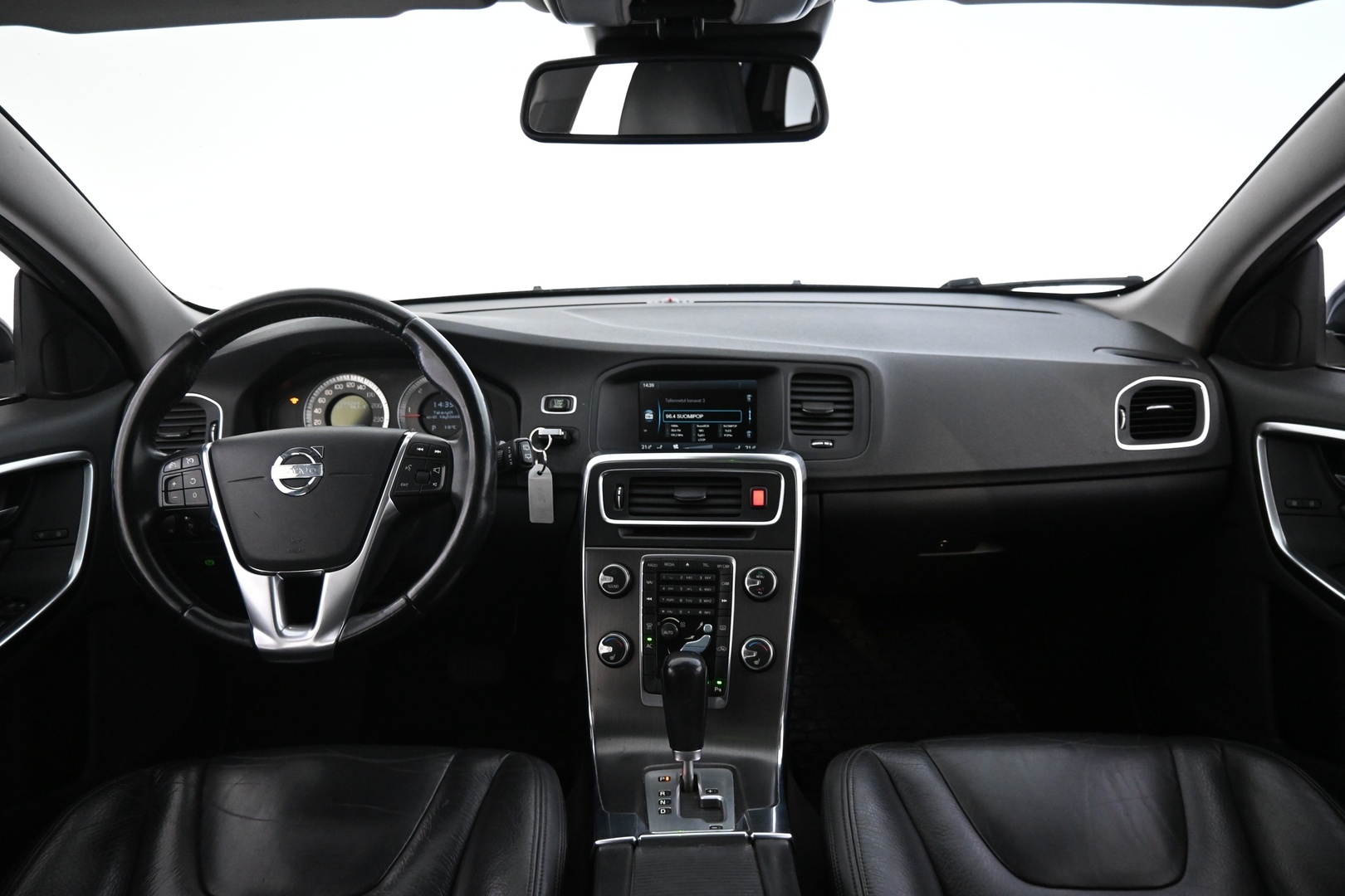 VOLVO V60 2011