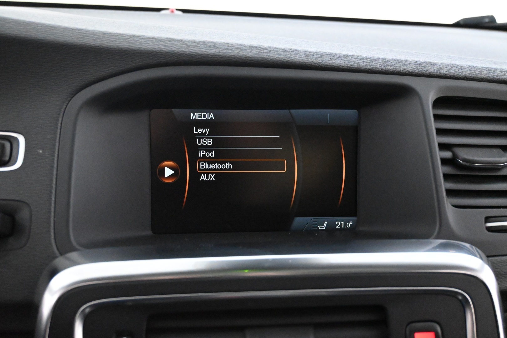 VOLVO V60 2011